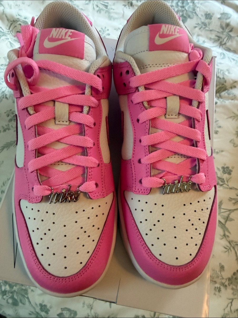 Nike Pink and White Low-Top Sneakers with Metal Logo - Picture 7 of 8